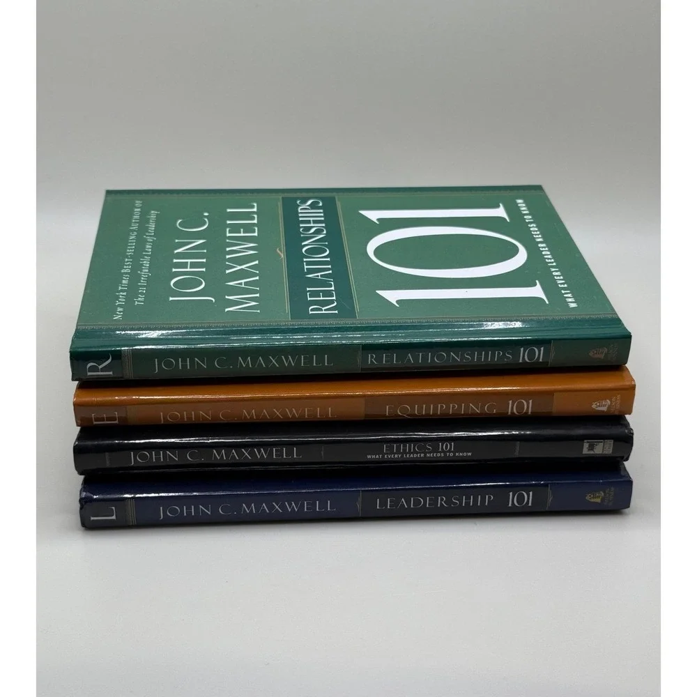 collection of books by‎ John C. Maxwell bundle of 4